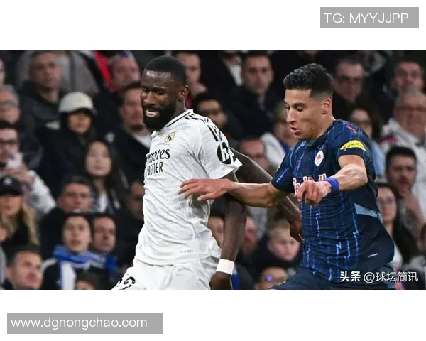 欧冠赛场评分揭秘:球员表现究竟是高光时刻还是低迷失色 欧冠赛场评分揭秘:球员表现究竟是高光时刻还是低迷失色